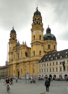 Muenchen Kajetan
