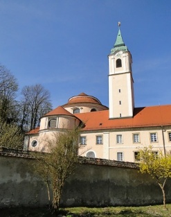 Weltenburg_Abteikirche.jpg